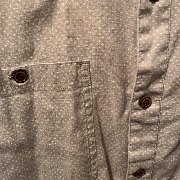 Patagonia button down short sleeve shirt - Picture 2 of 2